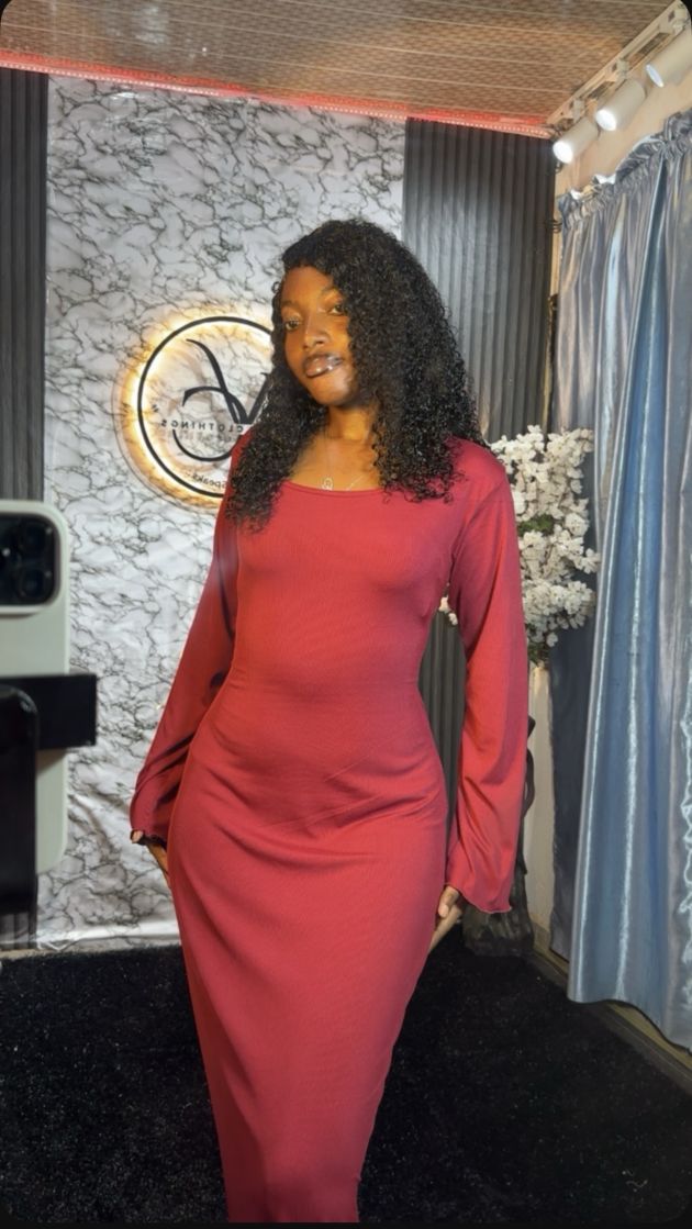 Maya gowns - Image 7